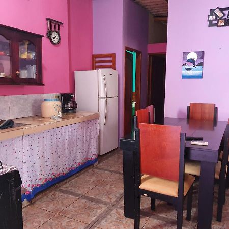 Departamento Familia en Santa Cruz Apartment Puerto Ayora  Bagian luar foto